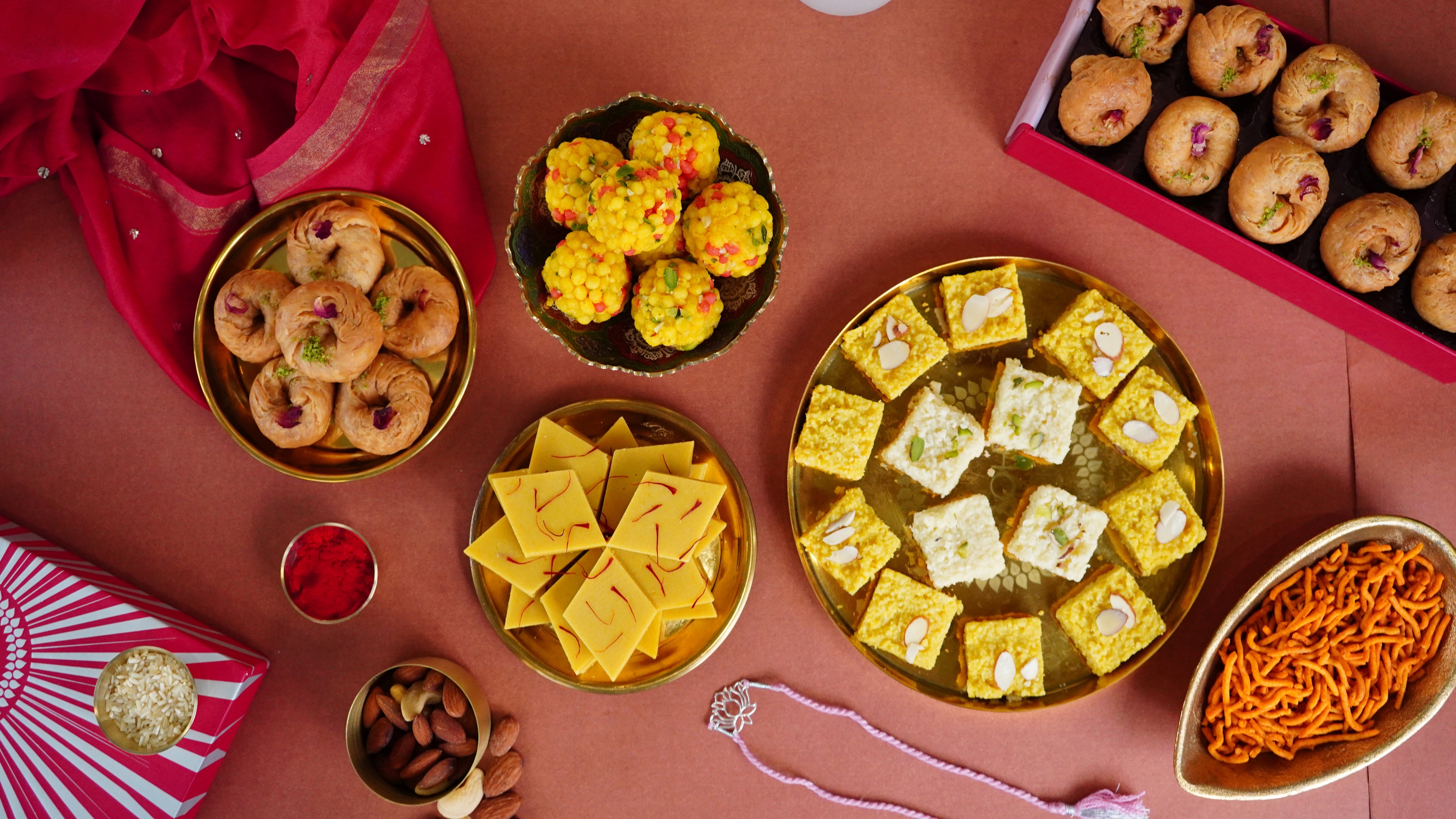 Buy Rakhi Sweets and Gift Hampers